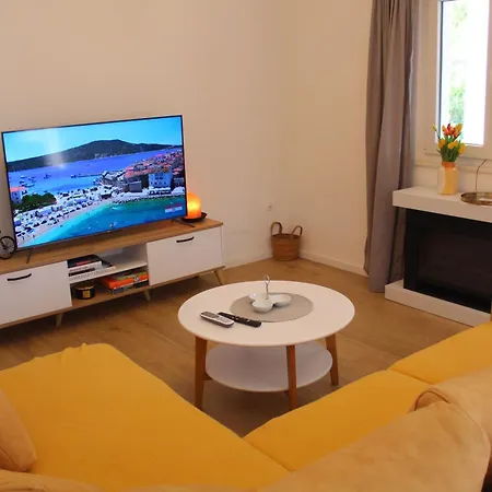 Little Swiss Apartment Grebastica